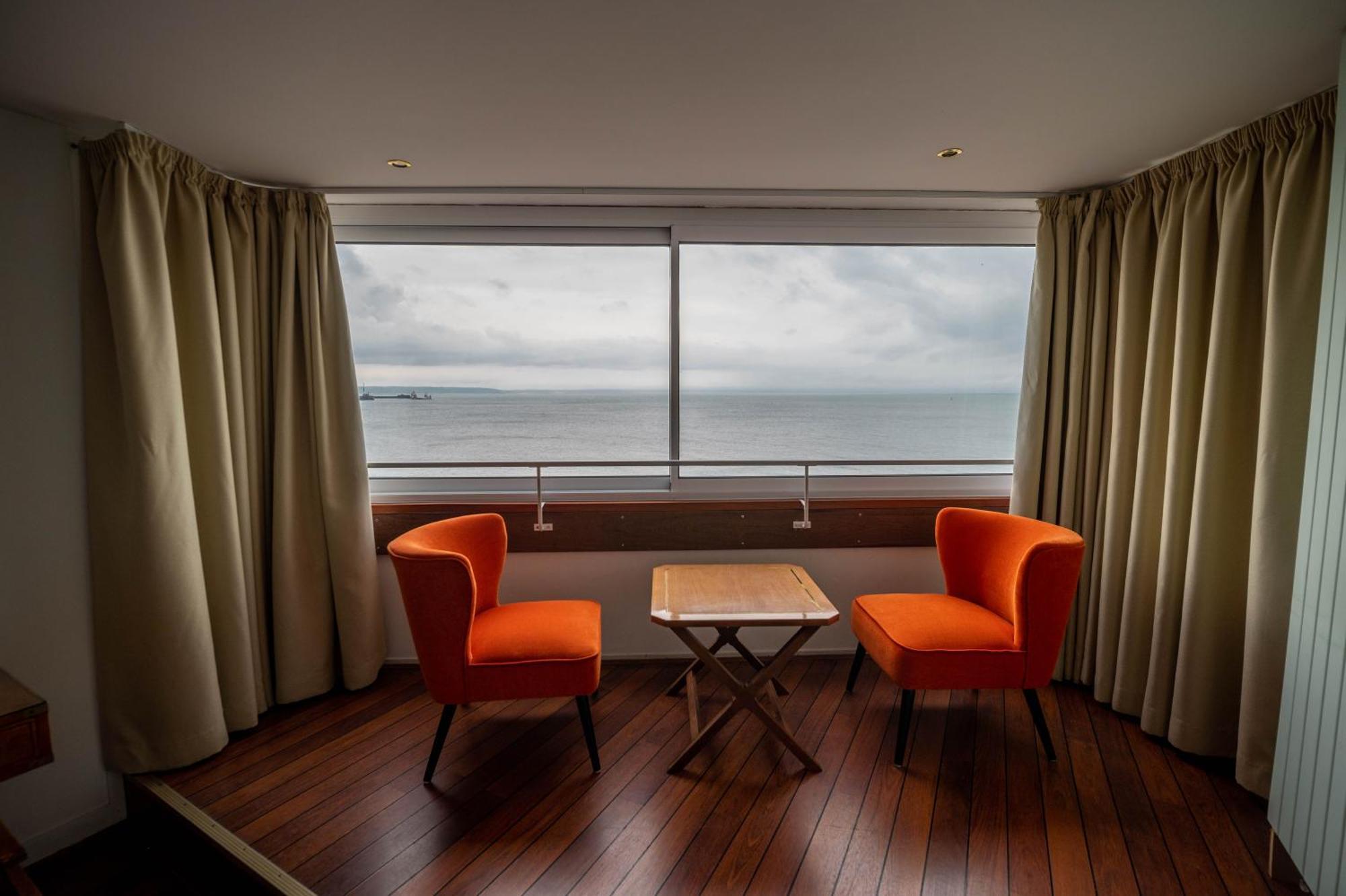 Logis Hotel - La Petite Rade Le Havre Exterior foto